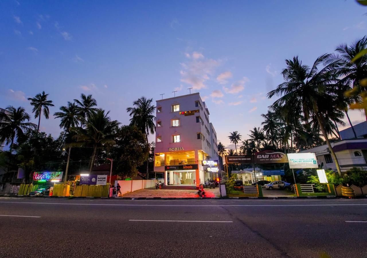 Luxe Vue - Premium Hotel Thiruvananthapuram Bagian luar foto