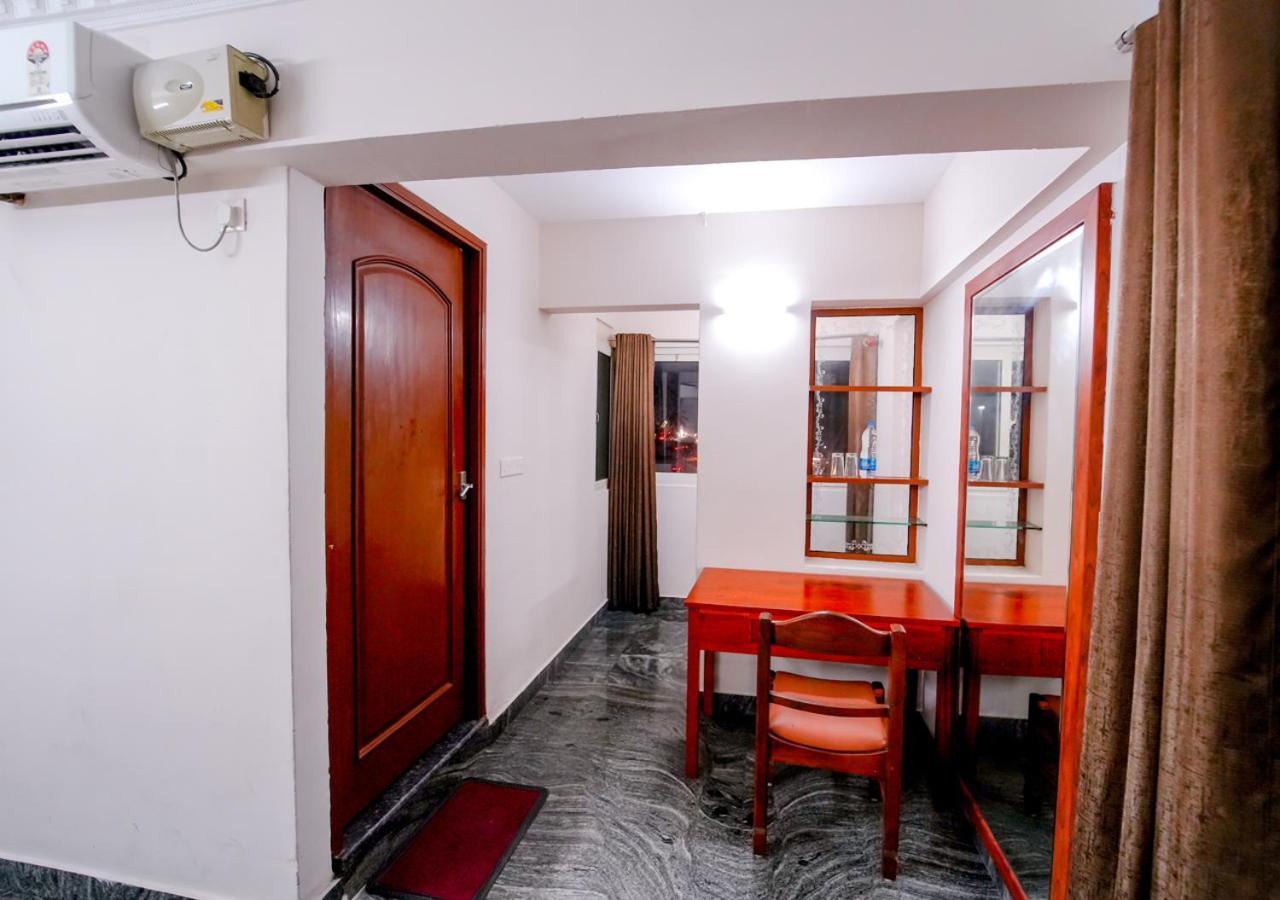 Luxe Vue - Premium Hotel Thiruvananthapuram Bagian luar foto